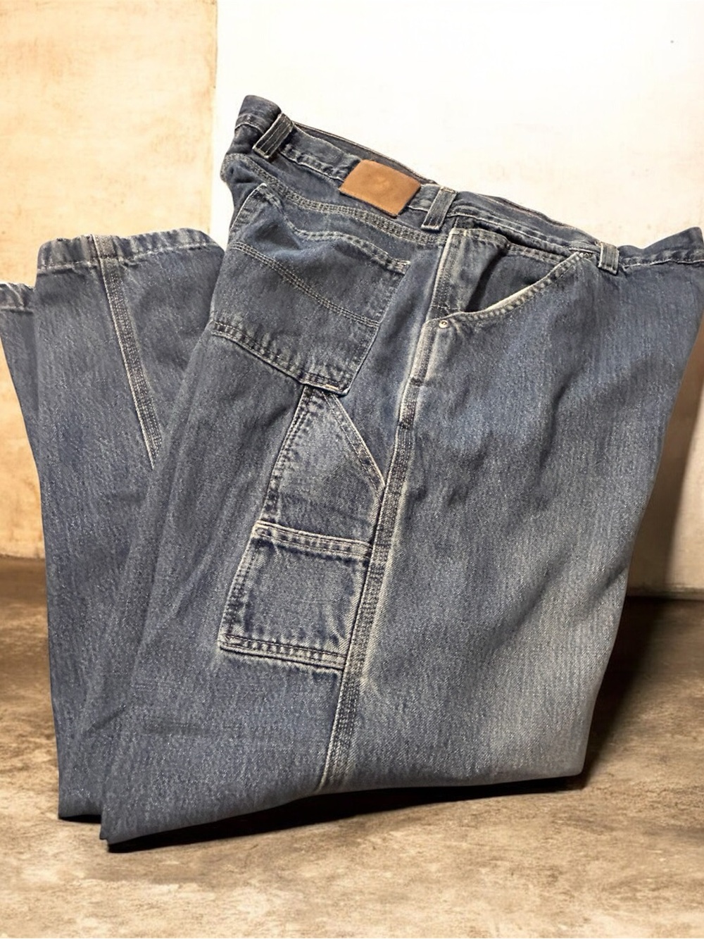 Men's Worn Carpenter Jeans in Faded Blue